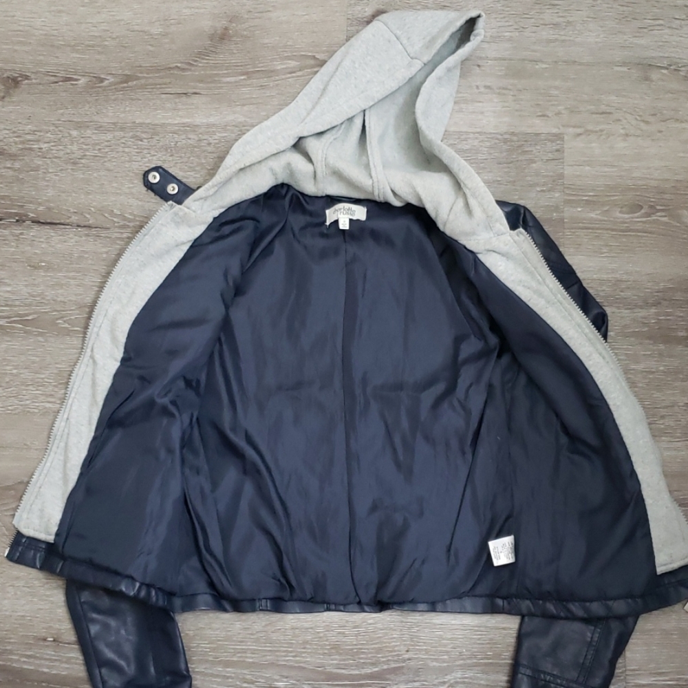 Jacket - Picture 3 of 5